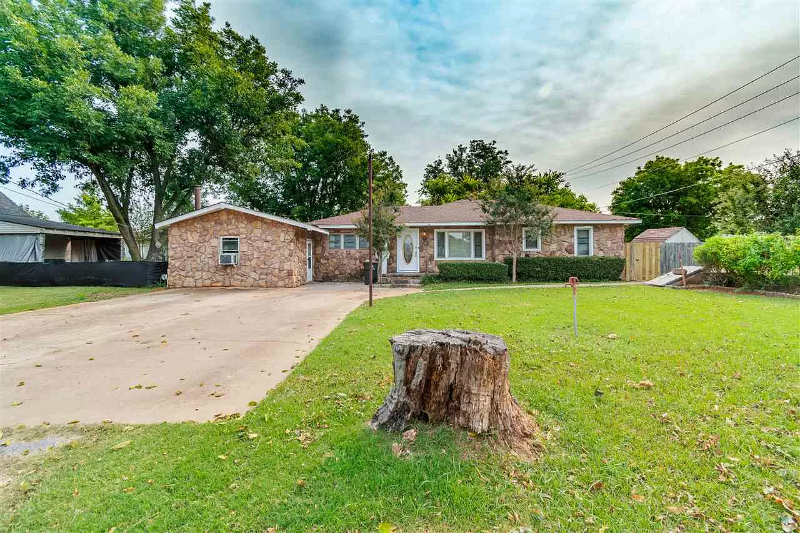 Marlow Other: 406 S 9th St