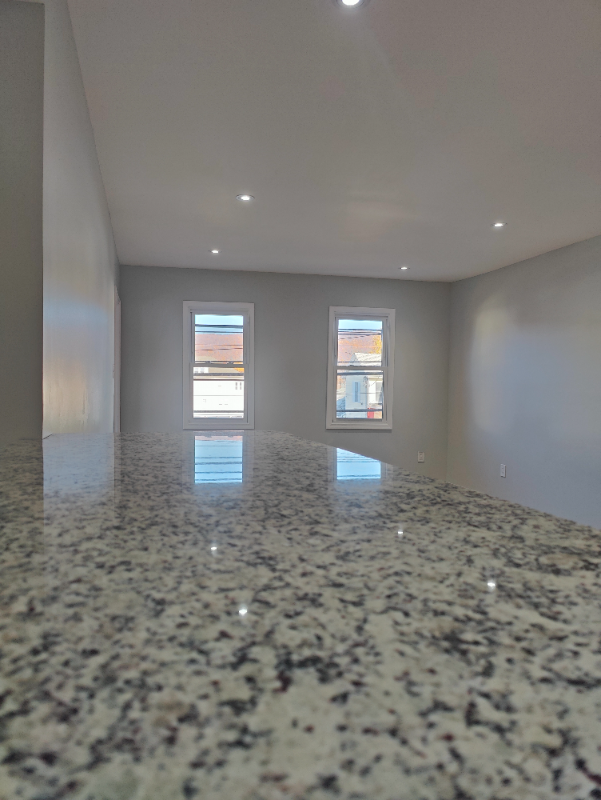 Exeter Apartment: 1187 Wyoming Avenue