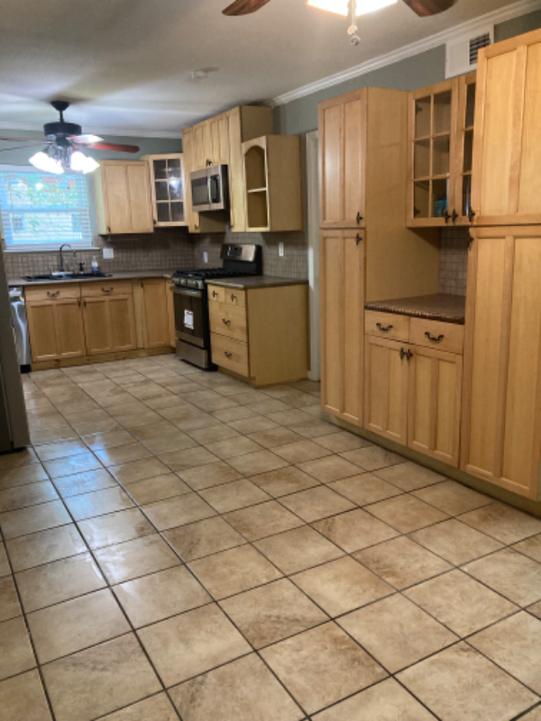 Sherman House: 1704 West Birge St.