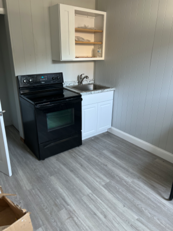 Attleboro Single Room: 90 Curtis Ave