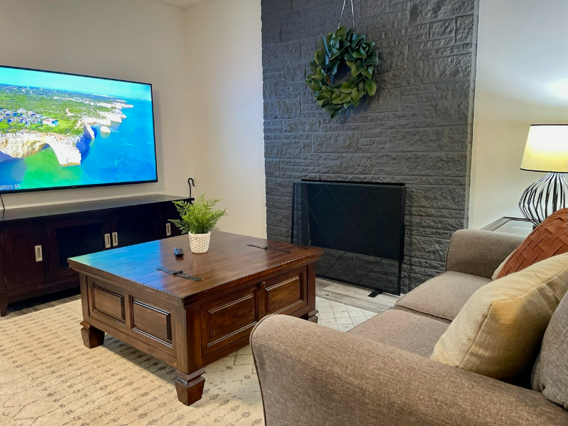 Tigard House: 9515 SW Edgewood Street