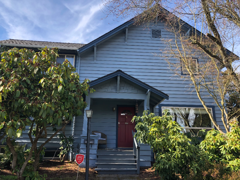 seattle House: 6057 34th ave. NE