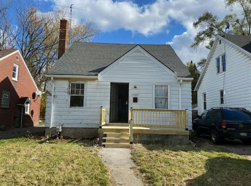 Detroit House: 19682 Rogge St