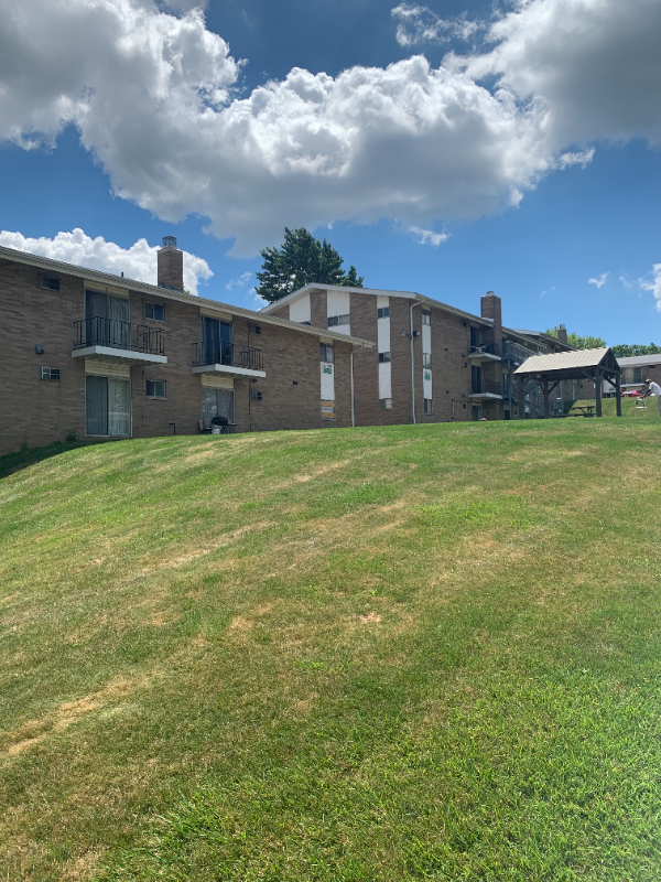 Mansfield Apartment: 20 - 60 S Linden Rd