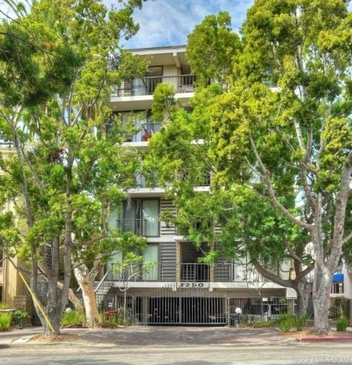 La Jolla Condo: 1250 Cave St