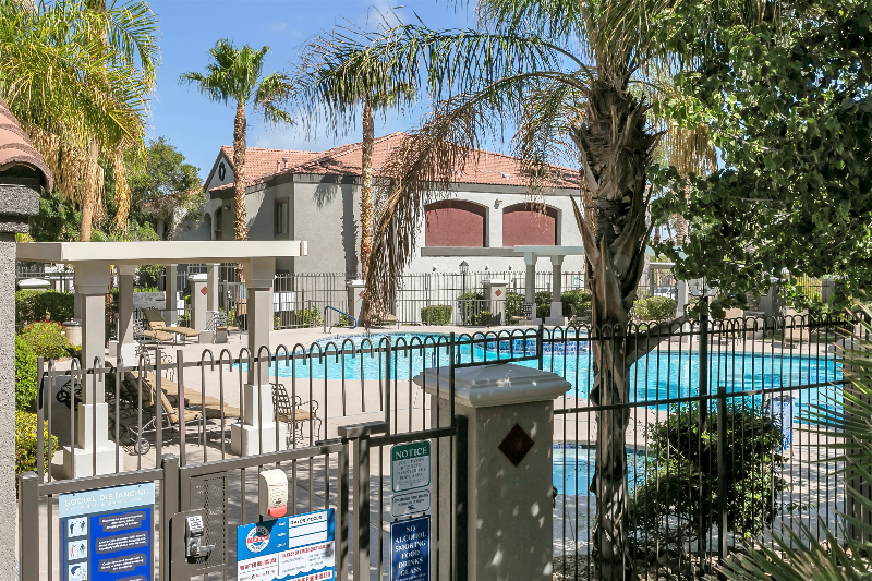 Henderson Apartment: 950 seven hills drive 1016