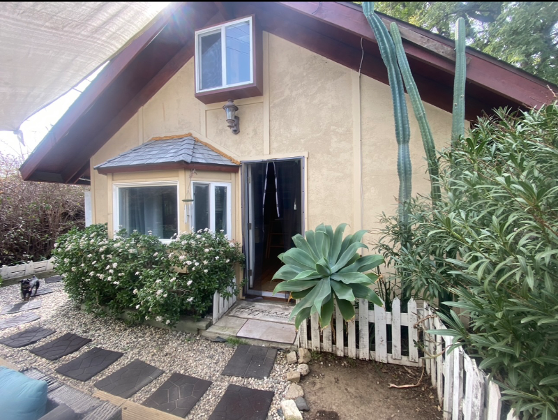 Woodland Hilld House: 6200 Platt Ave