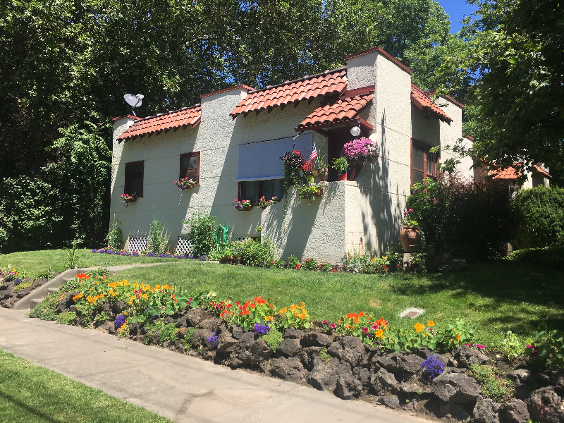 Walla Walla Townhome: 15 S Clinton St