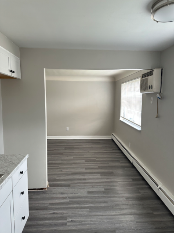 Cincinnati Apartment: 4201 Harrison Ave