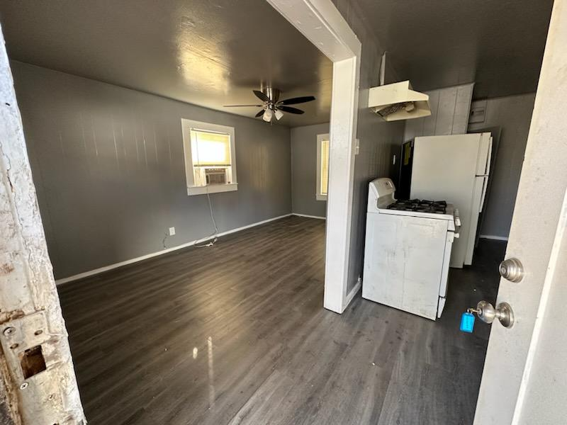 Lubbock Multiplex: 1810 Ave R