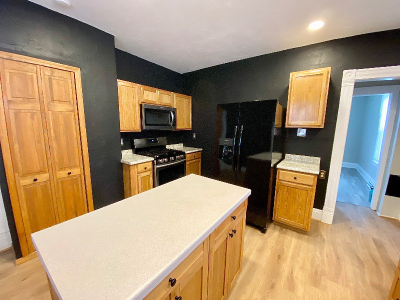 Butler House: 415 Brown Ave