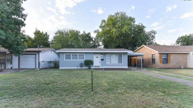 Wichita Falls House: 2951 Moffett Ave