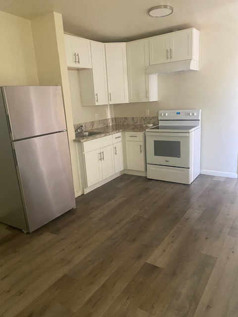 Fresno Other: 930 N Van Ness