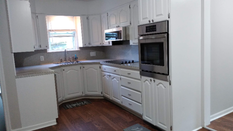 Columbus House: 179 N Sylvan Ave