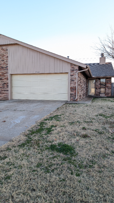 Oklahoma City House: 7126 NW 115th St