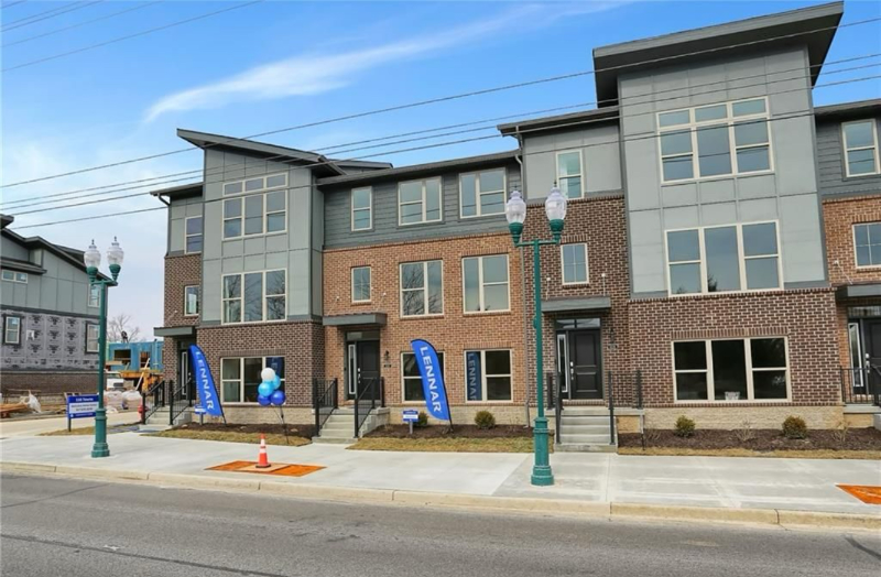 Fishers Townhome: 8233 bostic drive