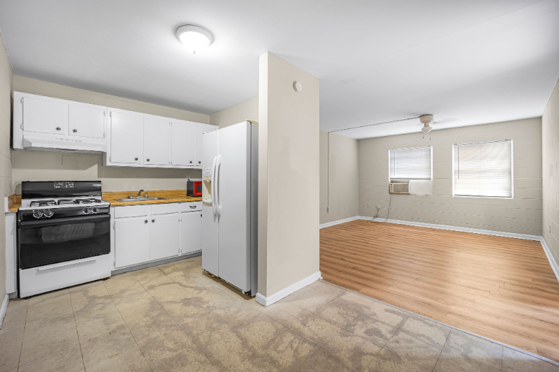 Panama City Apartment: 3519 E 1st Ct