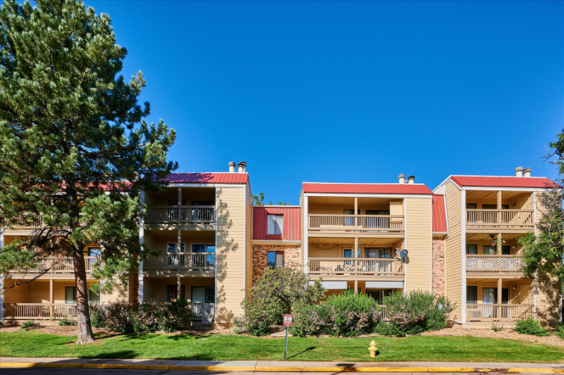 Aurora Condo: 14780 E Kentucky Dr
