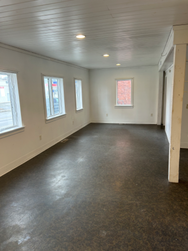 Madison Apartment: 79 Main St