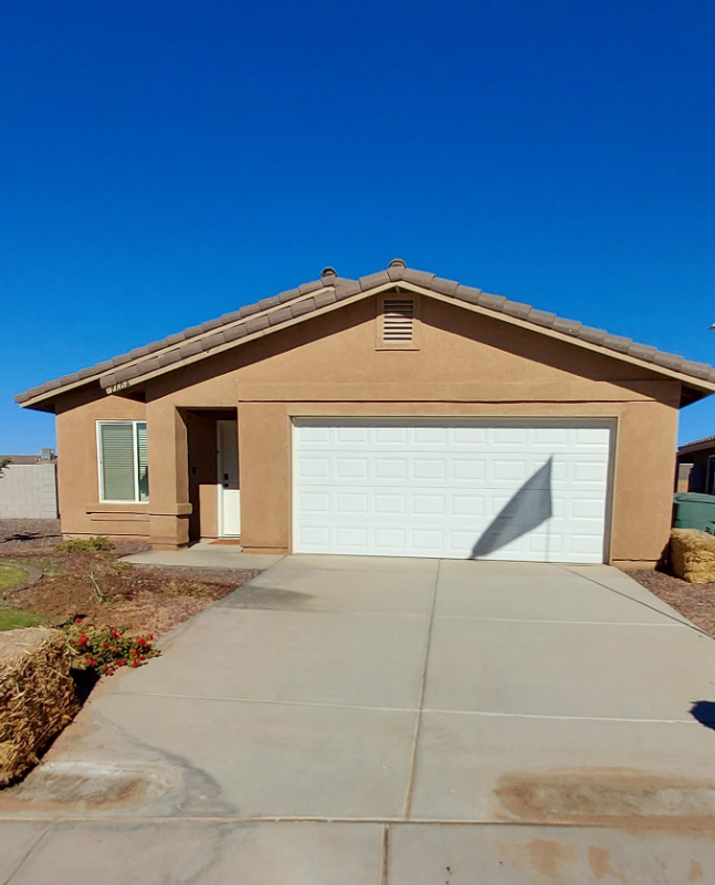 Yuma House: 7604 E. 44th Place
