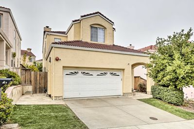 Daly City House: 218 Cerro Dr