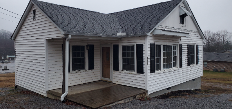 Etowah House: 1209 Hoffman Ave