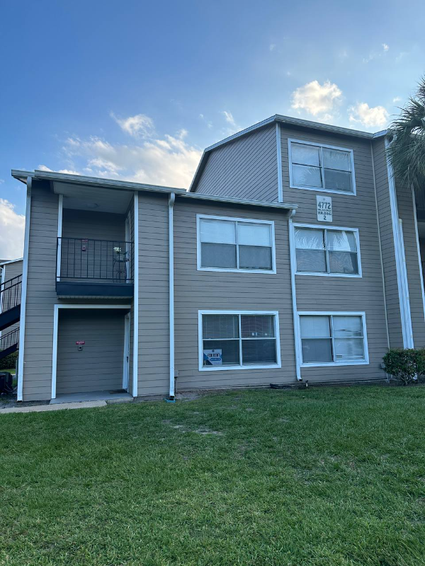 Orlando Condo: 4772 Walden Circle