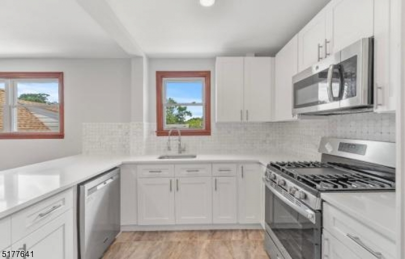 clifton Multiplex: 532 piaget ave