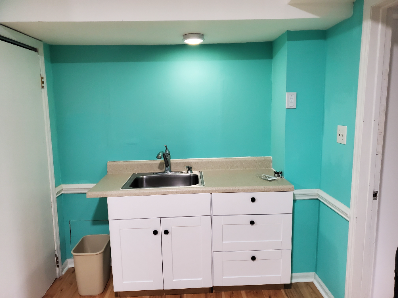 Charlotte Single Room: 5315 Greenbrook Dr.