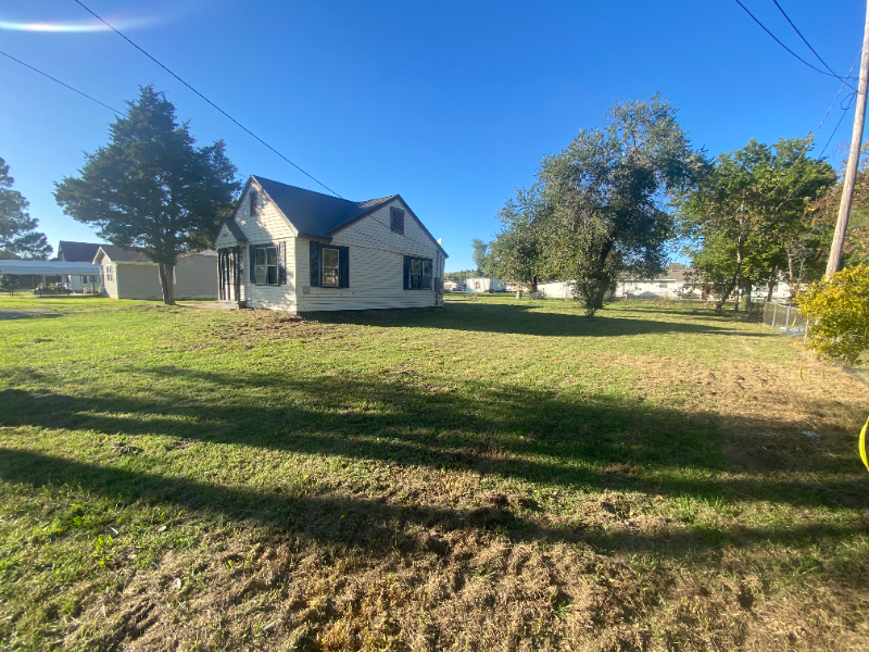 Muskogee House: 2102 E Hancock St.
