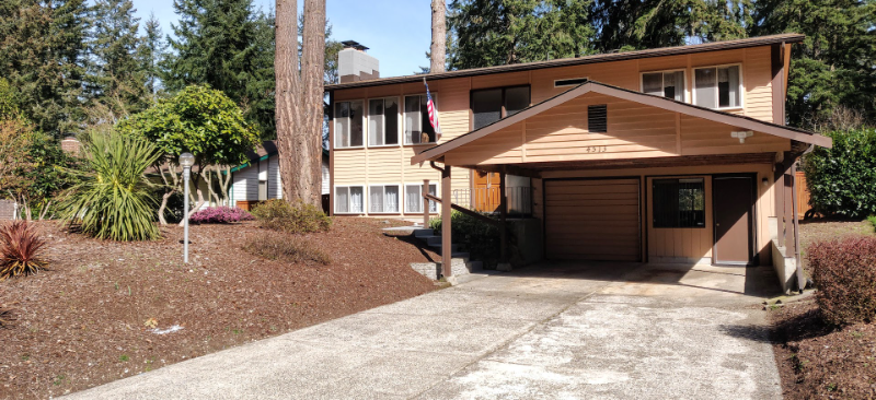 University Place House: 4513 60th Ave W
