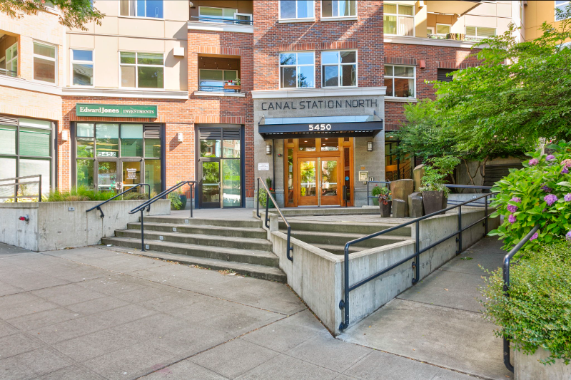 Seattle Condo: 5450 Leary Ave NW
