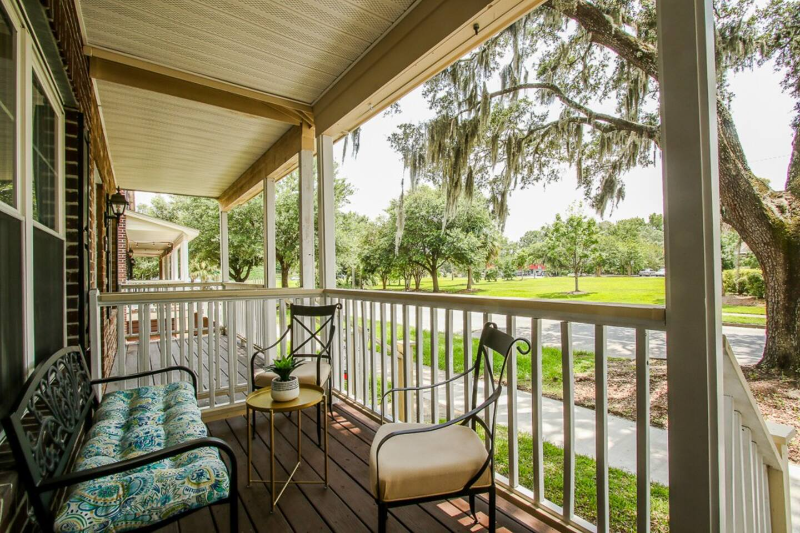 Savannah Townhome: 1506 E Henry street