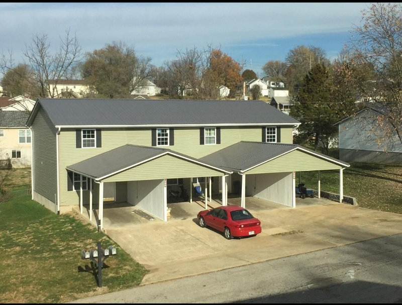 Park Hills Townhome: 400 Douglas