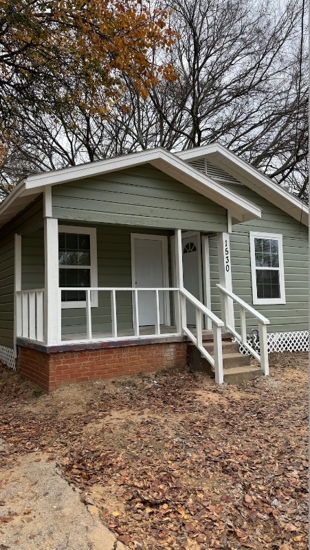 Tyler House: 1534 N Confederate Ave