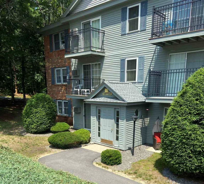 Nashua Condo: 11 st james pl Nashua NH