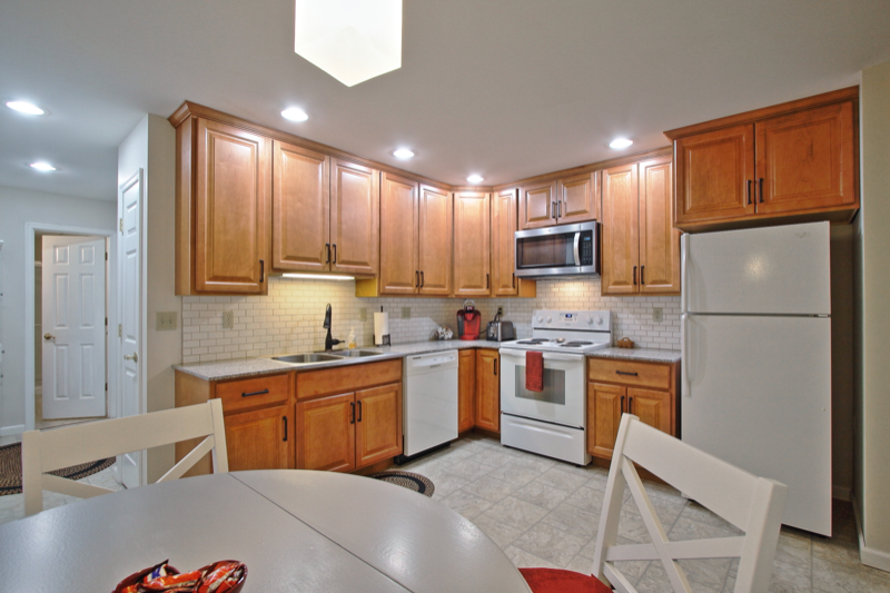 Hummelstown Apartment: 123 South Railroad St