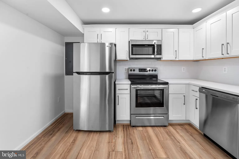 Odenton House: 1314 Hallock Drive