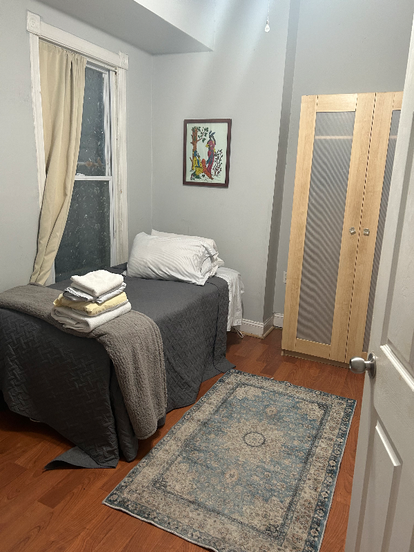 Washington Single Room: 613 P ST NW