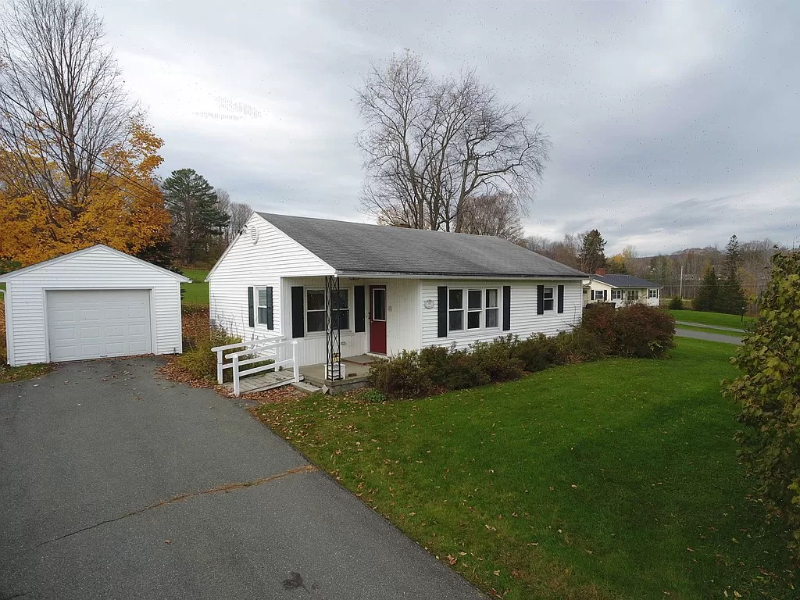 Danville House: 110 Mountain View Drive