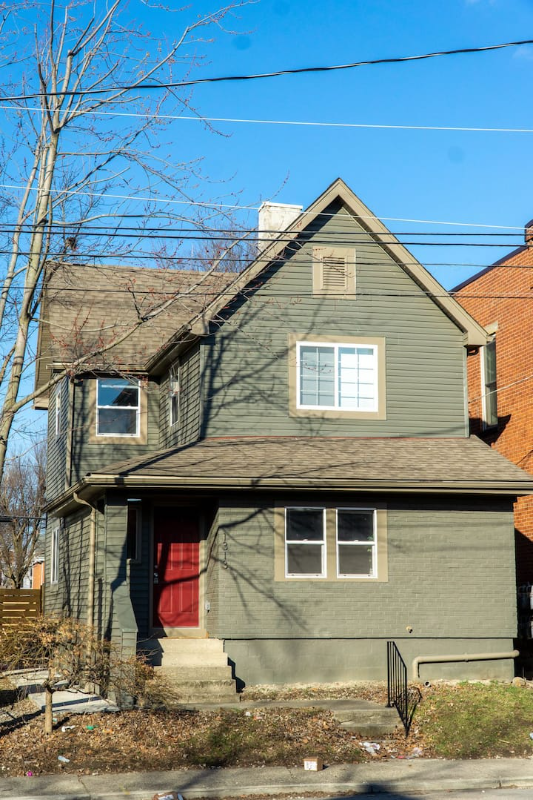 Columbus House: 1313 Summit St