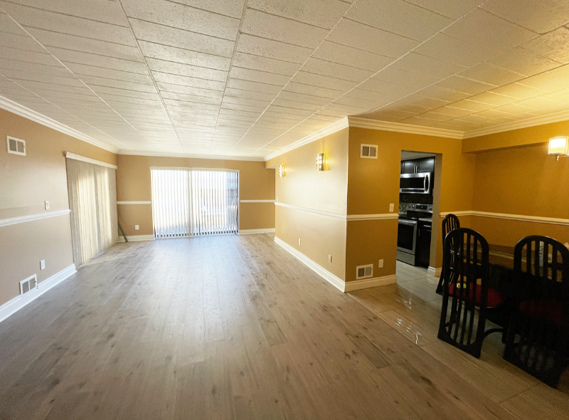 Livonia Condo: 18228 University Park DR.