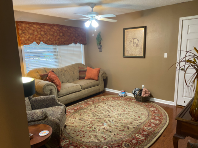 Satsuma Single Room: 150 magnolia ave