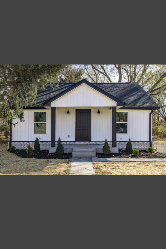 Portland House: 205 Dollar Ave