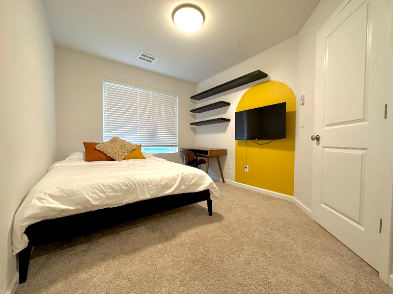 Seattle Single Room: 8230 S 132nd St