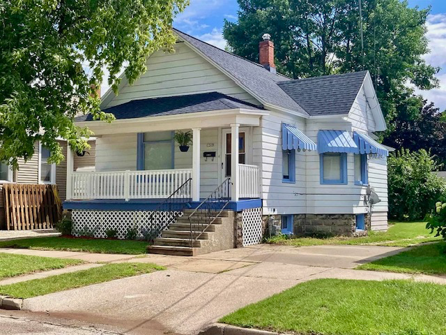 Menominee House: 1319 13th Ave