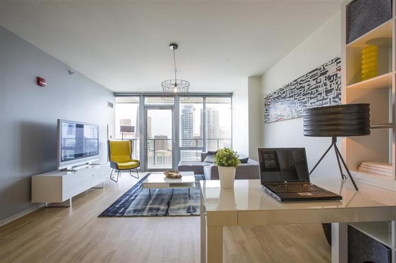 Chicago Condo: 330 E. Wacker Dr.