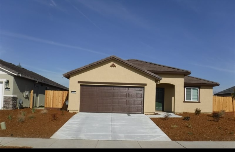 Plumas Lake House: 1335 Meadow Ranch St