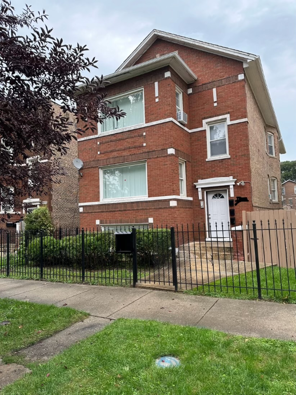 Chicago Multiplex: 8841 s Muskegon