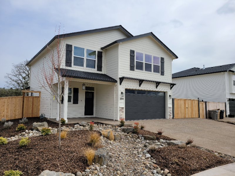 Dallas House: 394 NW Coast Mountain Drive